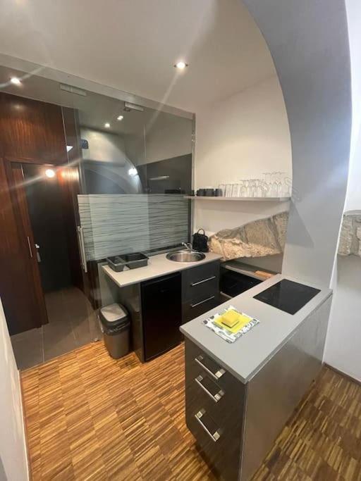 Prahabel - K10 Apartment Екстериор снимка